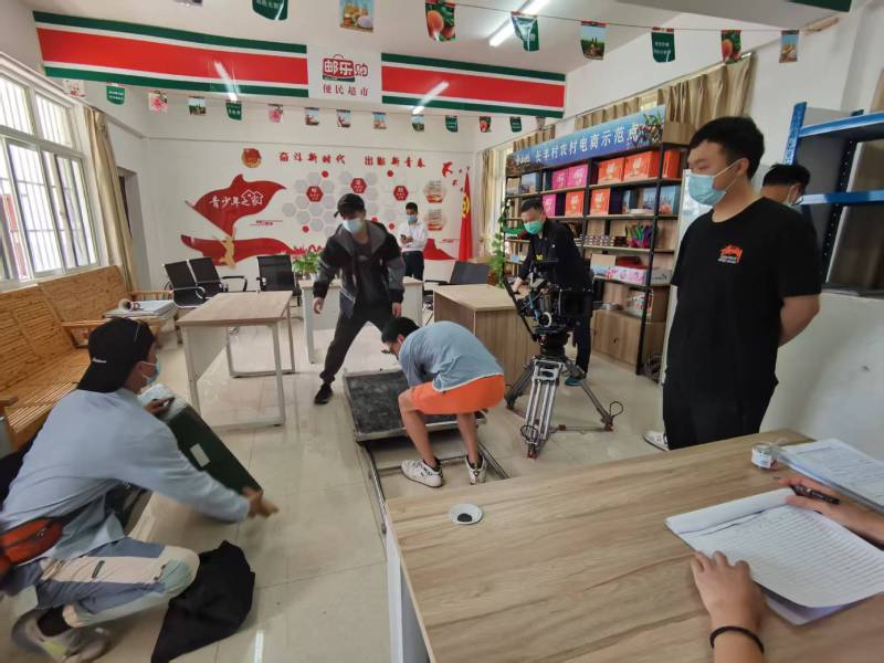 徽州区广告片拍摄公司：极简主义践行者，少即是多的视觉哲学